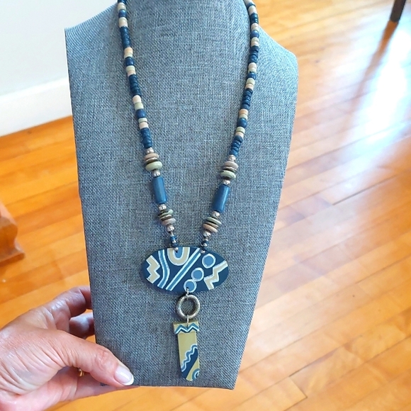 🩵5/$25 Blue Taupe Aztec Design WOOD Bead Necklace BOHO 18" - Picture 2 of 4